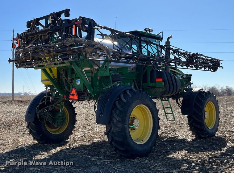 image for item LD9986 2010 John Deere 4730 sprayer