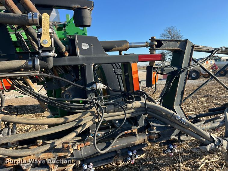 image for item LD9986 2010 John Deere 4730 sprayer