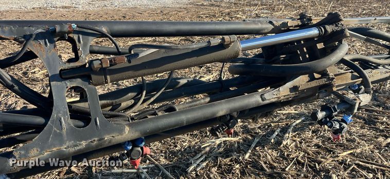 image for item LD9986 2010 John Deere 4730 sprayer