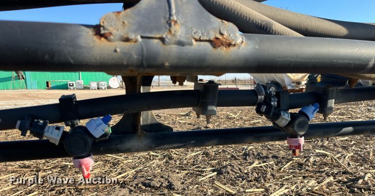 image for item LD9986 2010 John Deere 4730 sprayer