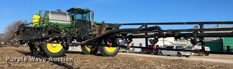 image for item LD9986 2010 John Deere 4730 sprayer