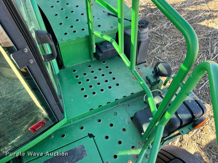 image for item LD9986 2010 John Deere 4730 sprayer