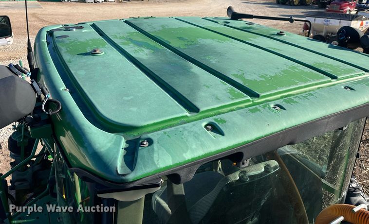 image for item LD9986 2010 John Deere 4730 sprayer