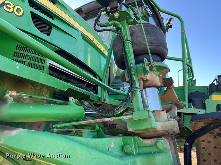 image for item LD9986 2010 John Deere 4730 sprayer