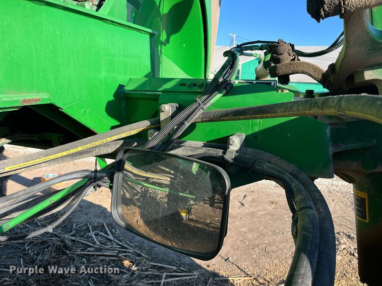 image for item LD9986 2010 John Deere 4730 sprayer