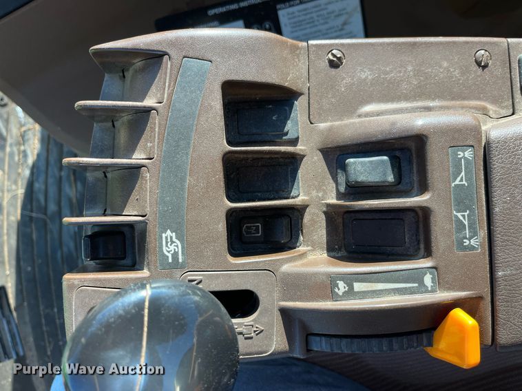 image for item LD9986 2010 John Deere 4730 sprayer