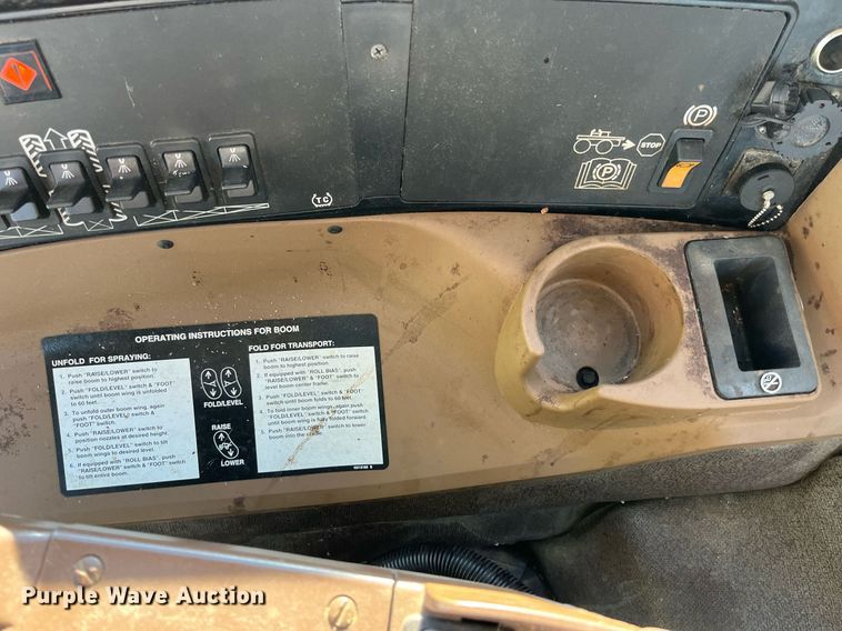 image for item LD9986 2010 John Deere 4730 sprayer