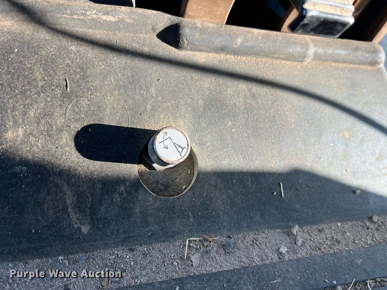 image for item LD9986 2010 John Deere 4730 sprayer