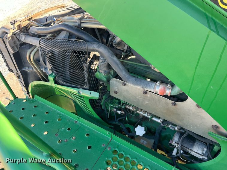 image for item LD9986 2010 John Deere 4730 sprayer