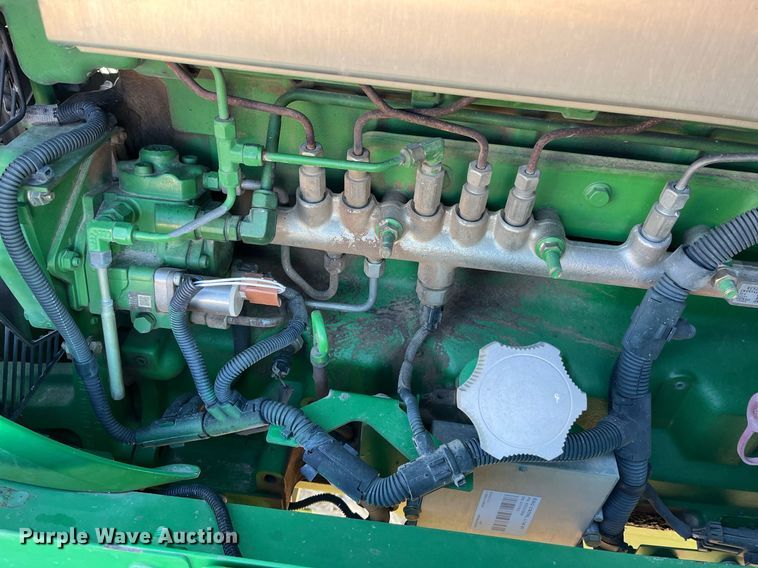 image for item LD9986 2010 John Deere 4730 sprayer