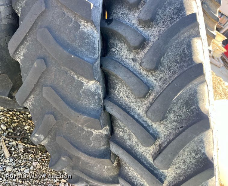 image for item LD9986 2010 John Deere 4730 sprayer