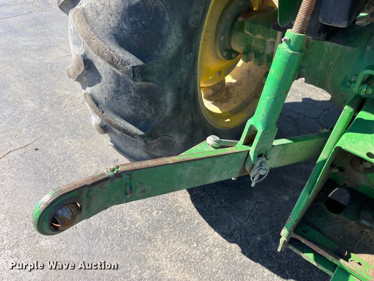 image for item LE9028 2009 John Deere  5055E MFWD tractor