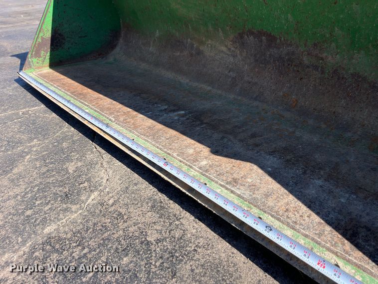 image for item LE9028 2009 John Deere  5055E MFWD tractor