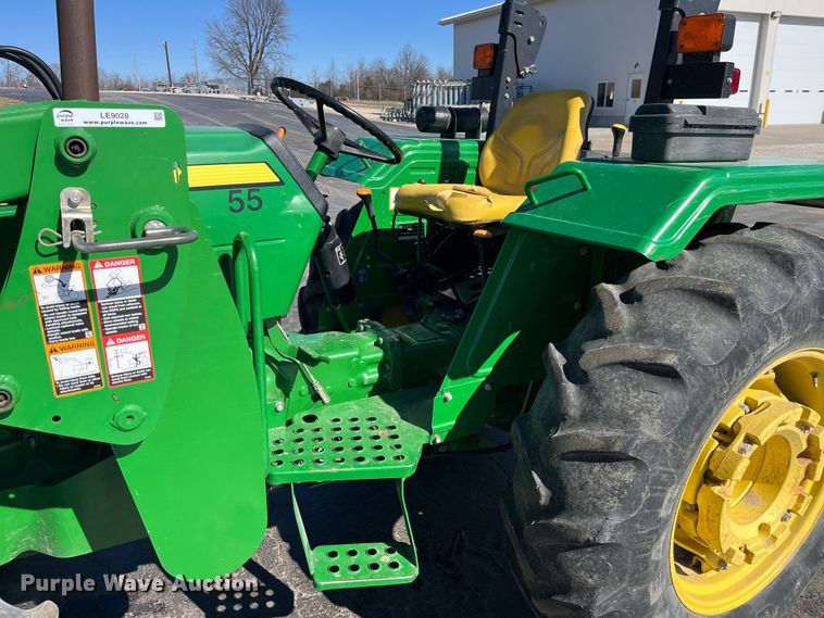 image for item LE9028 2009 John Deere  5055E MFWD tractor