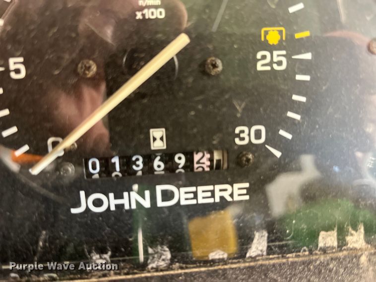 image for item LE9028 2009 John Deere  5055E MFWD tractor