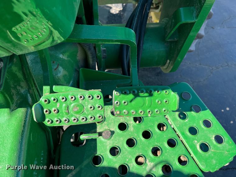 image for item LE9028 2009 John Deere  5055E MFWD tractor