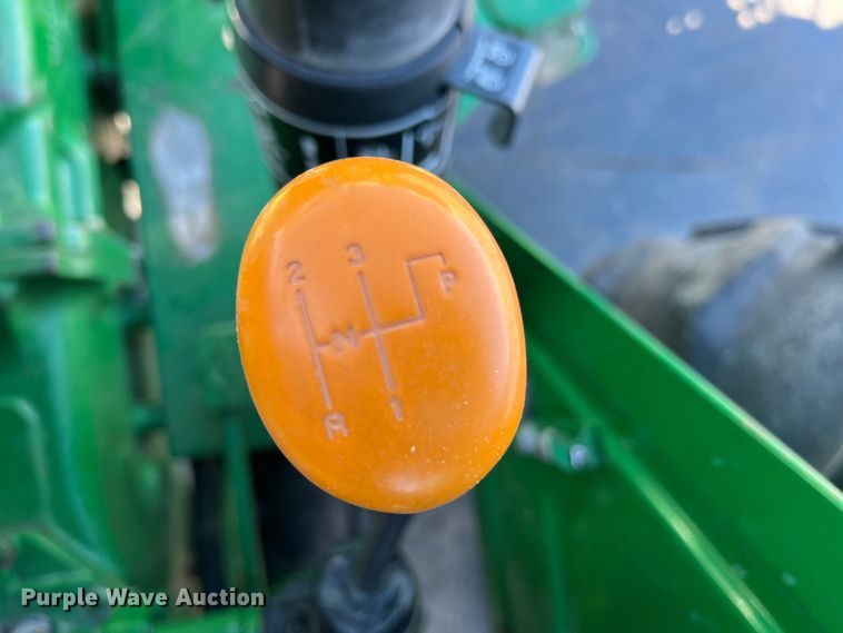 image for item LE9028 2009 John Deere  5055E MFWD tractor