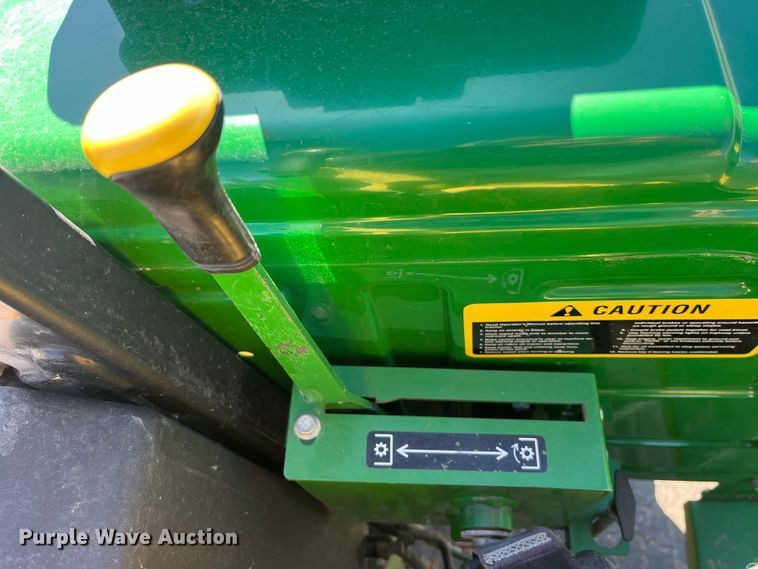 image for item LE9028 2009 John Deere  5055E MFWD tractor