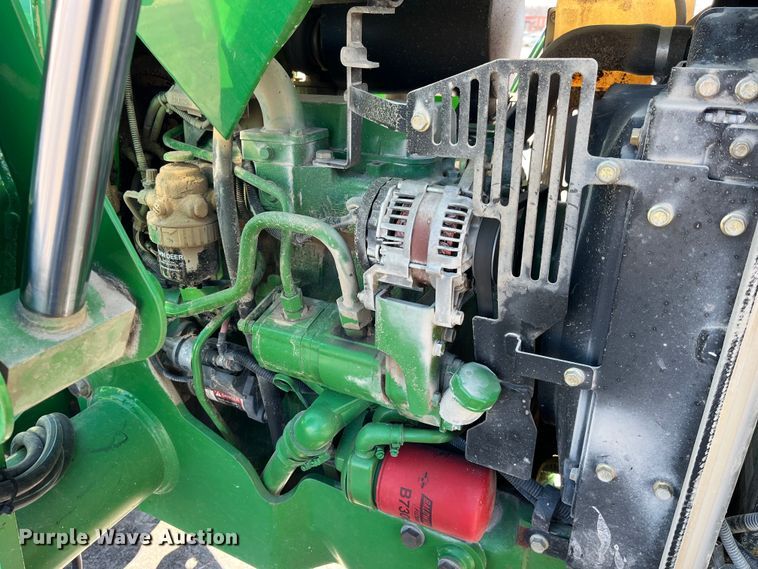 image for item LE9028 2009 John Deere  5055E MFWD tractor