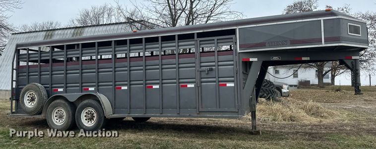 image for item LH9038 1995 Titan  livestock trailer