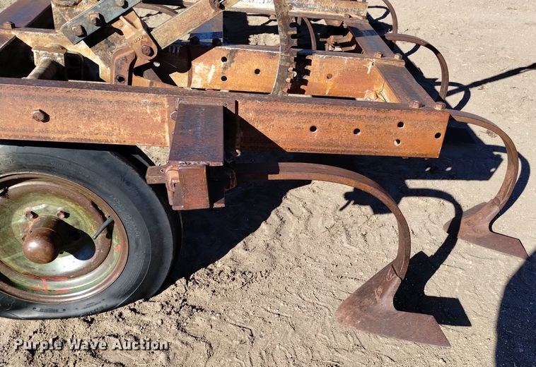 image for item LN9946 Graham Hoeme field cultivator