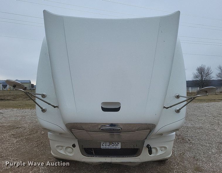 image for item MI9965 2008 Freightliner Century Class S/T manure spreader truck