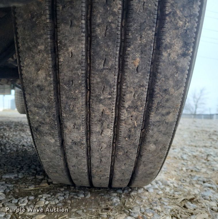 image for item MI9965 2008 Freightliner Century Class S/T manure spreader truck