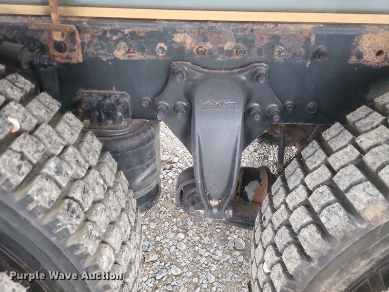 image for item MI9965 2008 Freightliner Century Class S/T manure spreader truck