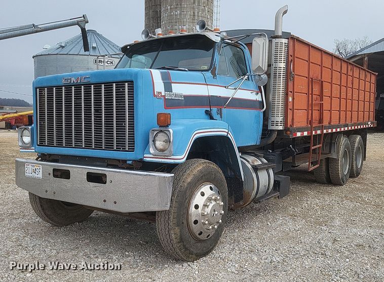 image for item MI9967 1978 GMC   Brigadier  grain truck