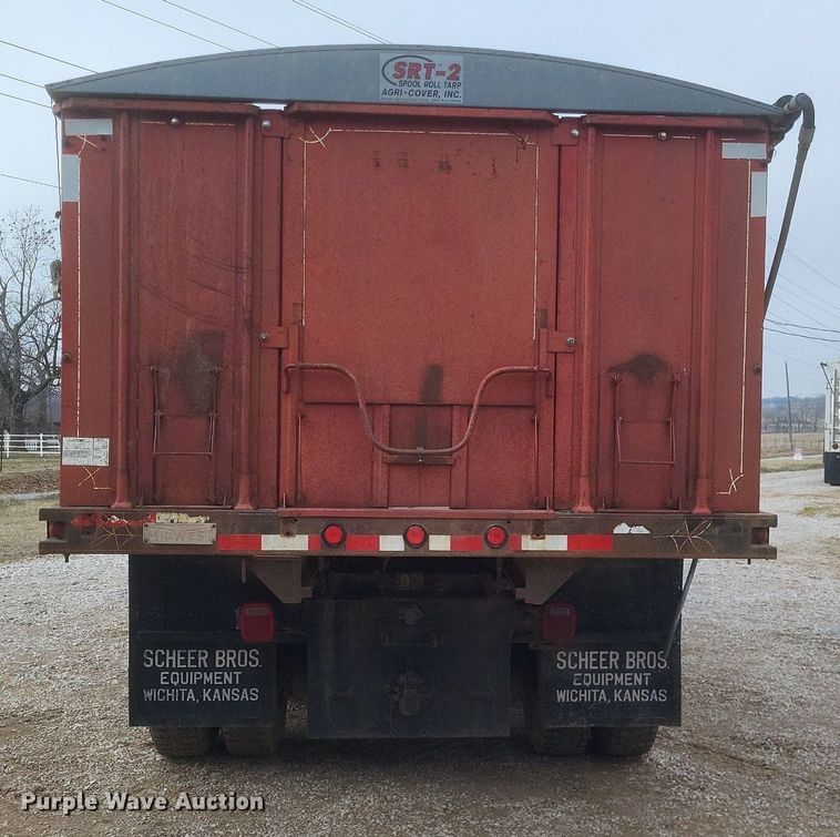 image for item MI9967 1978 GMC   Brigadier  grain truck