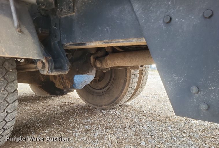 image for item MI9967 1978 GMC   Brigadier  grain truck