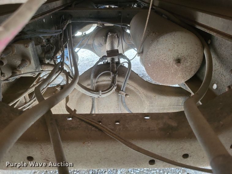 image for item MI9967 1978 GMC   Brigadier  grain truck