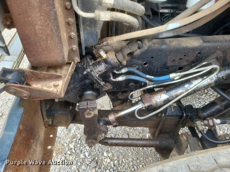 image for item MI9967 1978 GMC   Brigadier  grain truck