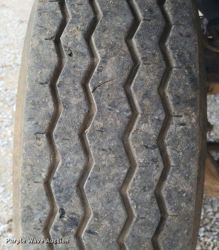 image for item MI9967 1978 GMC   Brigadier  grain truck