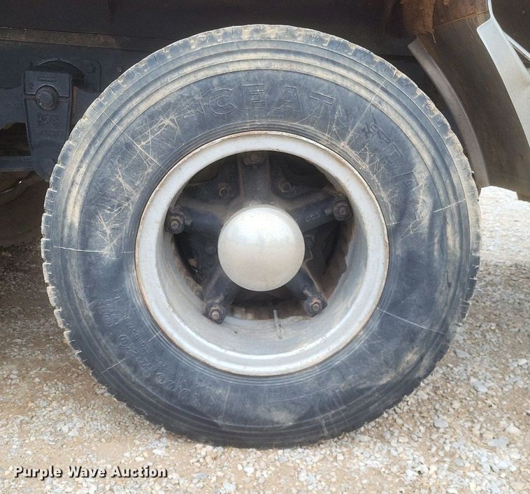 image for item MI9967 1978 GMC   Brigadier  grain truck