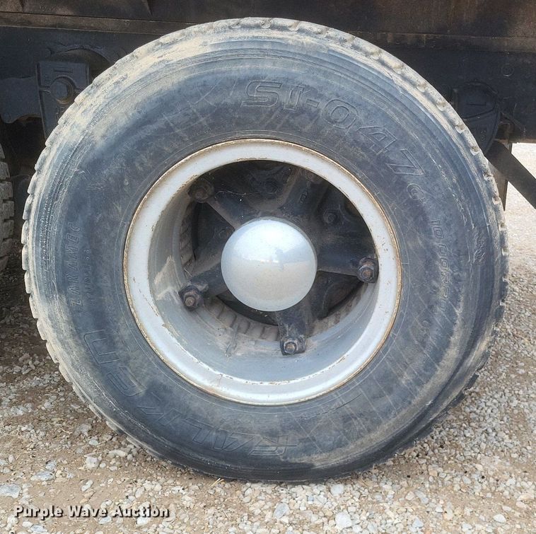 image for item MI9967 1978 GMC   Brigadier  grain truck