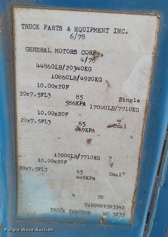 image for item MI9967 1978 GMC   Brigadier  grain truck