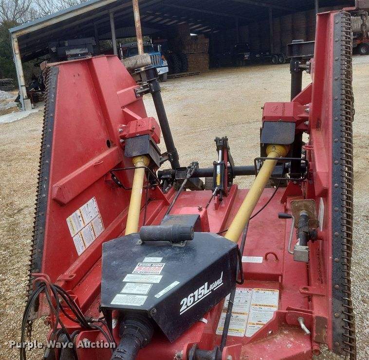 image for item MI9968 2004 Bushhog   2615 Legend  batwing rotary mower