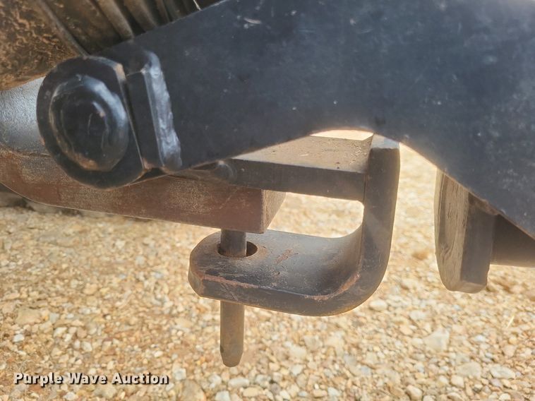 image for item MI9968 2004 Bushhog   2615 Legend  batwing rotary mower