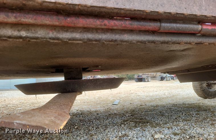 image for item MI9968 2004 Bushhog   2615 Legend  batwing rotary mower