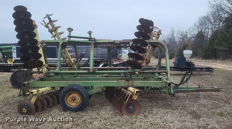 image for item MI9971 John Deere   T0230  double off-set disk