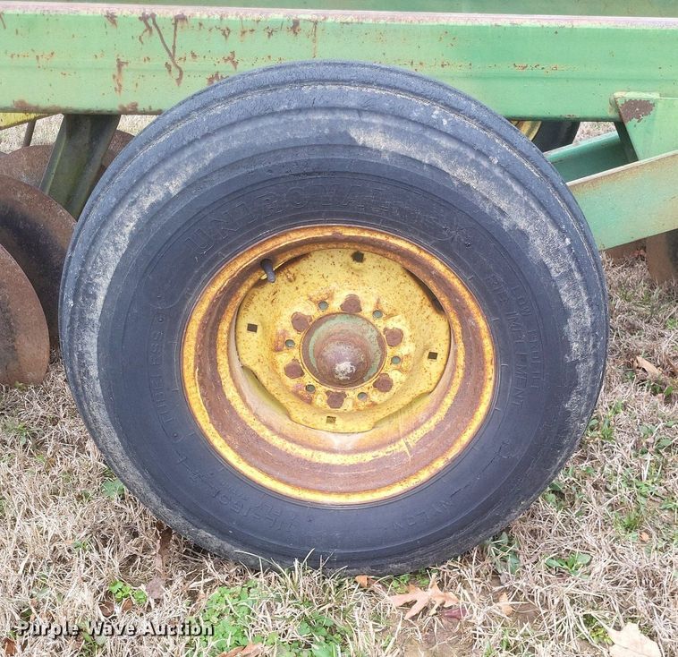 image for item MI9971 John Deere   T0230  double off-set disk