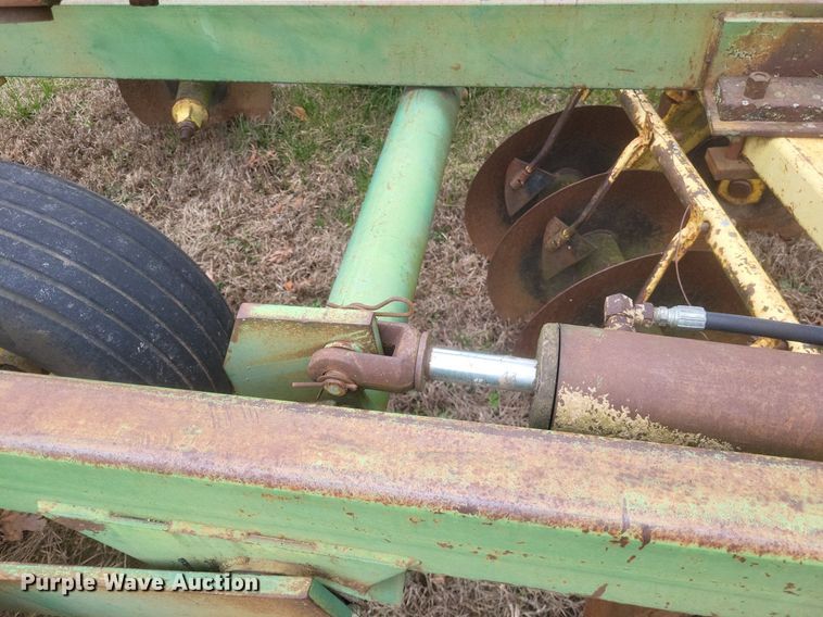 image for item MI9971 John Deere   T0230  double off-set disk