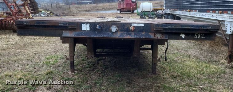 image for item MI9973 1999 West Wind drop deck trailer