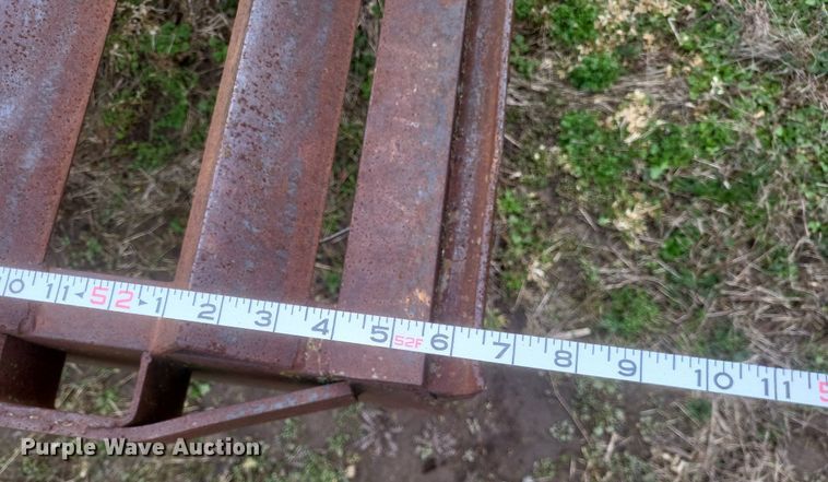 image for item MI9973 1999 West Wind drop deck trailer