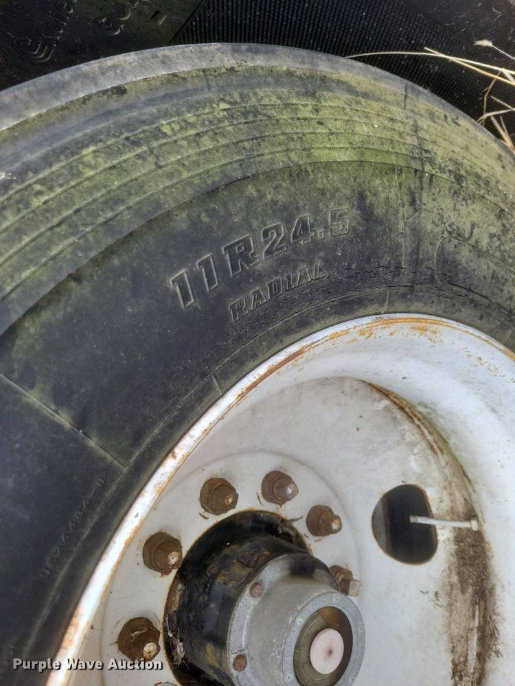 image for item MI9974 1990 Timpte  Hopper Bottom  grain trailer