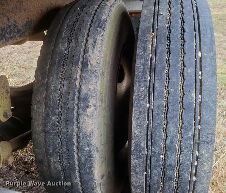 image for item MI9974 1990 Timpte  Hopper Bottom  grain trailer