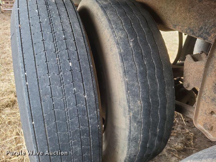 image for item MI9974 1990 Timpte  Hopper Bottom  grain trailer