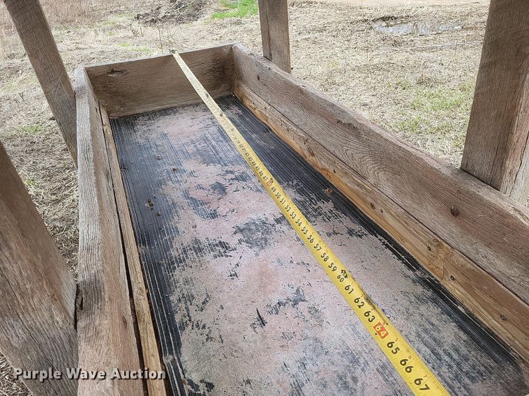 image for item MI9976 Livestock equipment