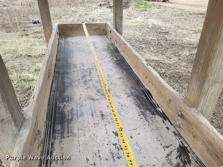 image for item MI9976 Livestock equipment